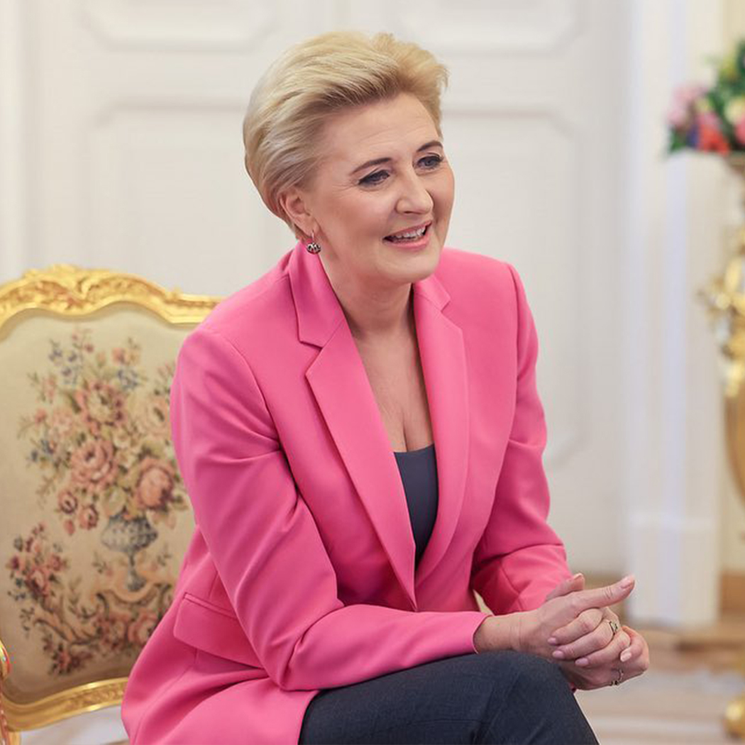 Agata Duda inaczej niż zwykle. Tak pierwsza dama ubrała się na spotkanie z uczniami